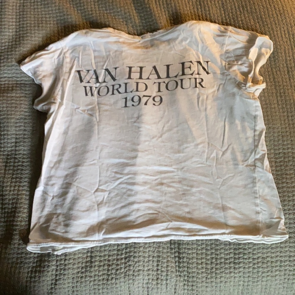 Cropped t-shirt - Picture 2 of 2